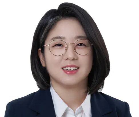 Yong Hae-in Controversy: Why Rejecting the Minister Nomination Could Be Her Cleanest Exit